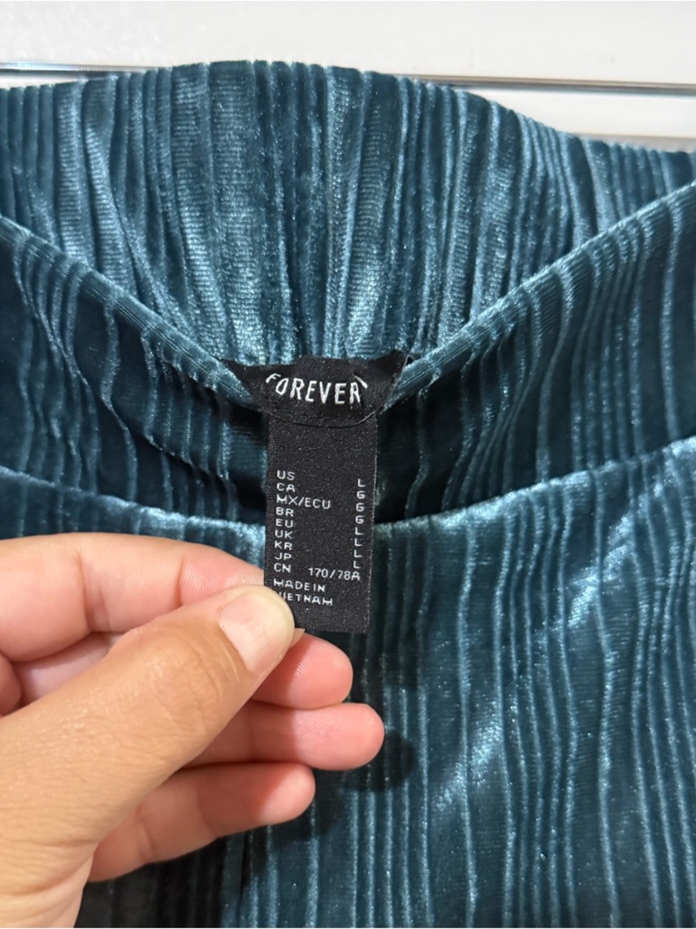 Forever 21 Teal Velvet Flare Pants - Picture 4 of 4